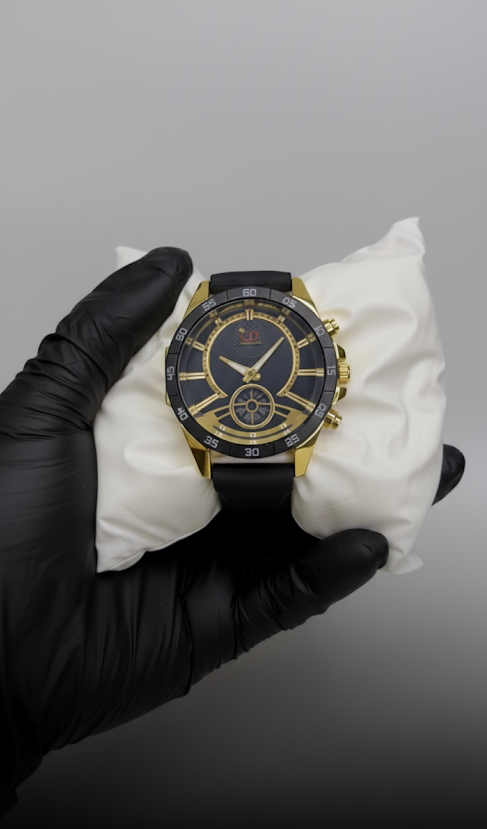 CD Quartz Wristwatch – Black & Metallic Design